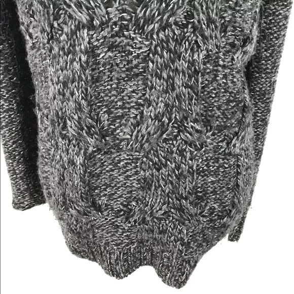 Ann Taylor Chunky Knit V-Neck Sweater Size M - Picture 4 of 7